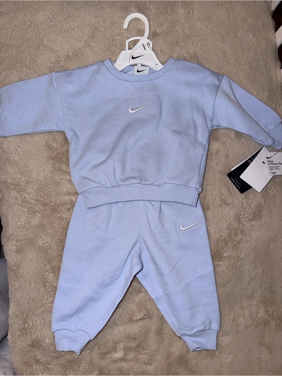 Nike Other - Nike 12M girl Sweatshirt & Joggers Set